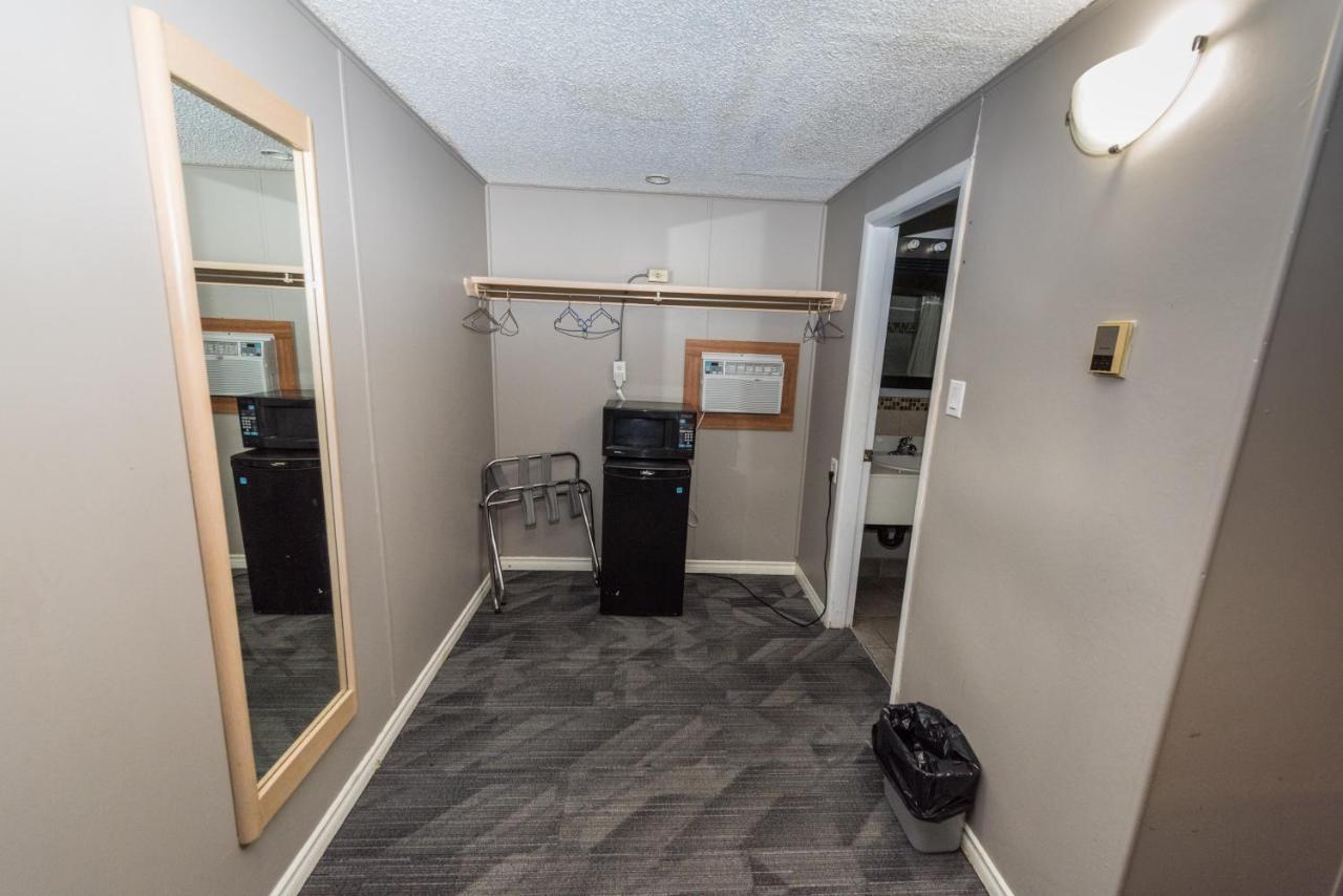 Olympia Lodge YYC Kültér fotó