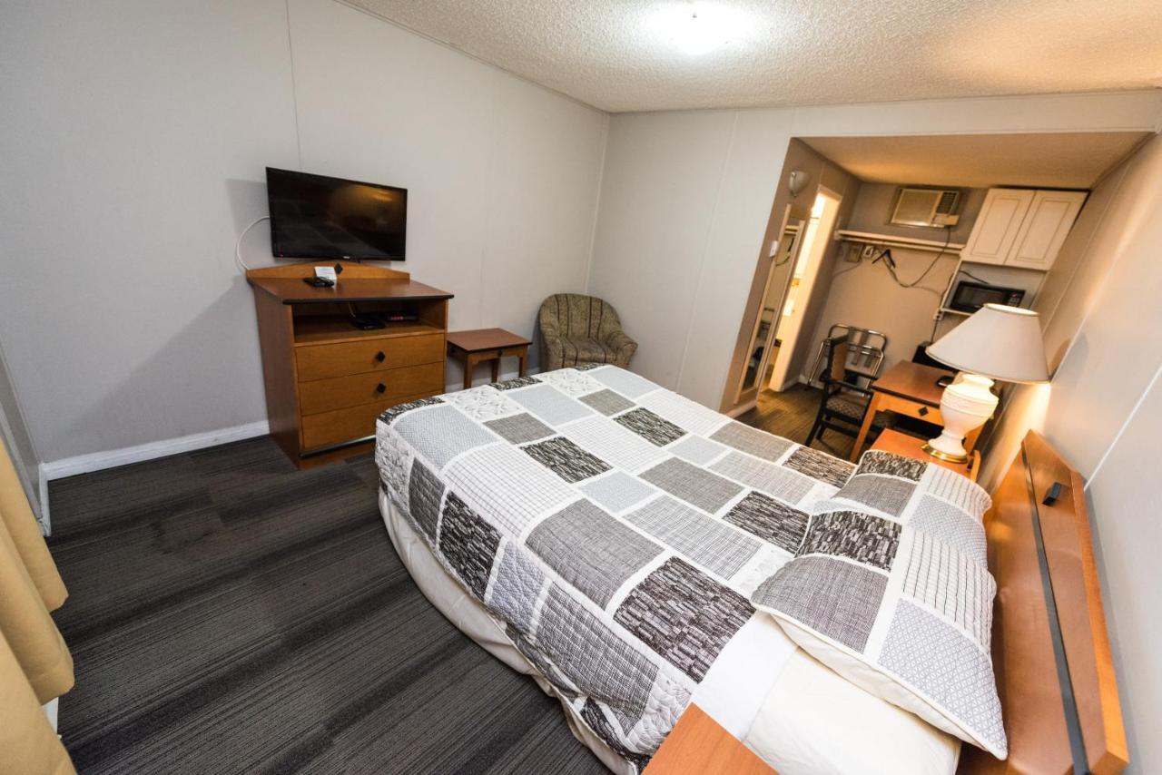 Olympia Lodge YYC Kültér fotó