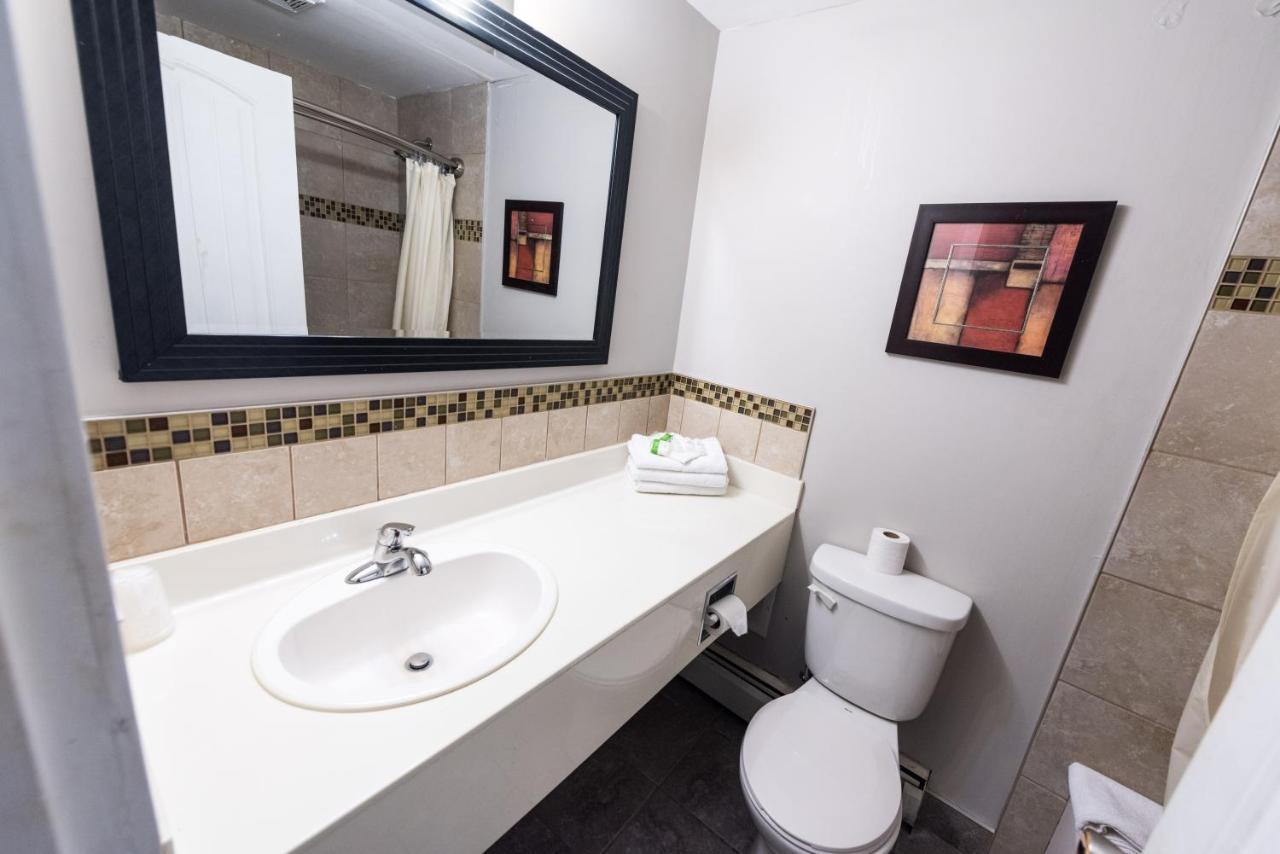Olympia Lodge YYC Kültér fotó