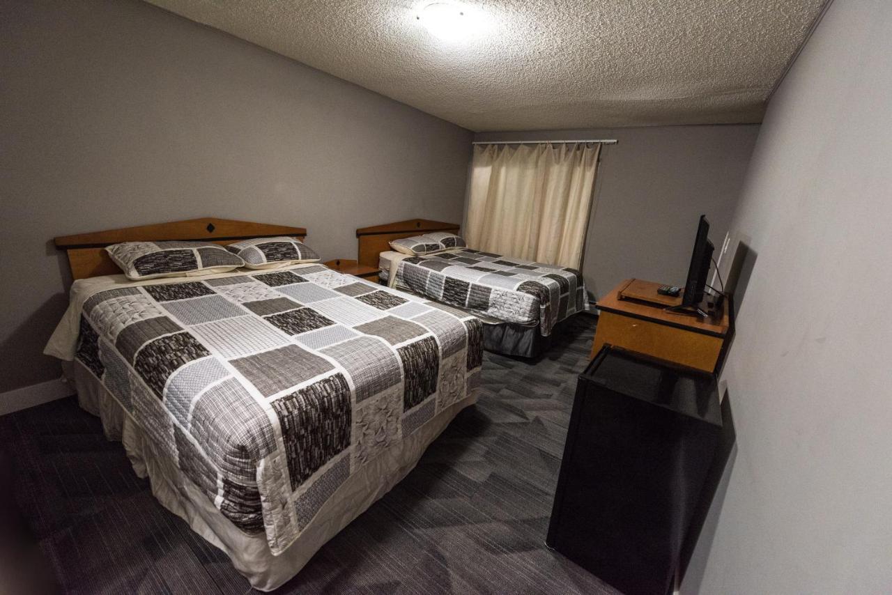 Olympia Lodge YYC Kültér fotó